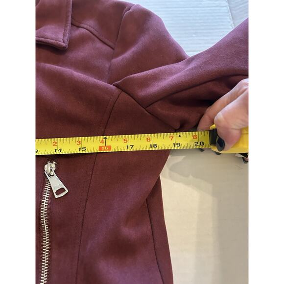 Vigoss Faux Suede Sz Medium Burgundy Moto Biker Jacket 3 Front Zippers Short - Picture 8 of 10